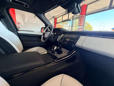 Land Rover Range Rover Sport D250 — photo 10