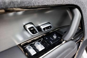 Land Rover Range Rover Sport D250 — photo 12
