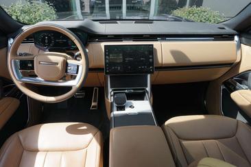 Land Rover Range Rover P460e — photo 3