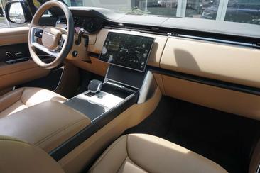 Land Rover Range Rover P460e — photo 10