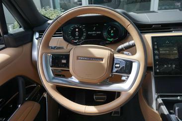 Land Rover Range Rover P460e — photo 13