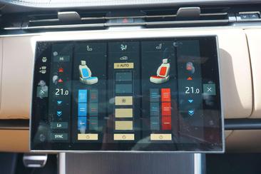 Land Rover Range Rover P460e — photo 15