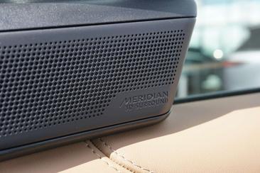 Land Rover Range Rover P460e — photo 17