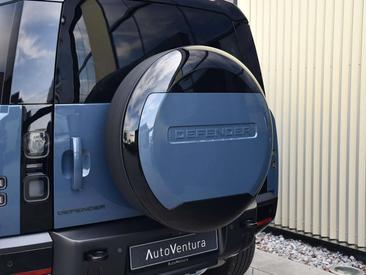 Land Rover Defender 110 P300e — photo 9