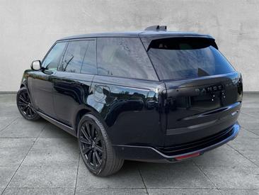 Land Rover Range Rover P440e — photo 12