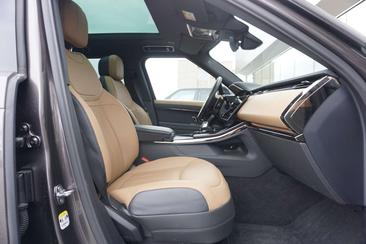 Land Rover Range Rover Sport P460e — photo 13
