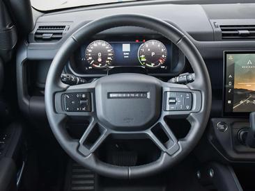 Land Rover Defender 110 P300e — photo 13