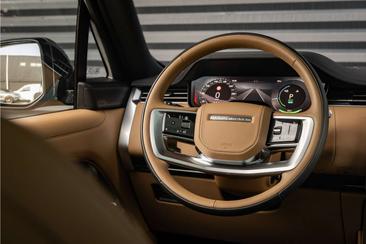 Land Rover Range Rover P550e — photo 21