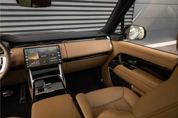 Land Rover Range Rover P550e — photo 23