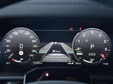 Land Rover Defender 110 P300e — photo 28