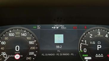Land Rover Defender 110 P400e — photo 9