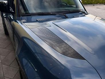 Land Rover Defender 110 P300e — photo 31