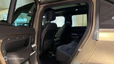 Land Rover Defender 110 P400e — photo 13