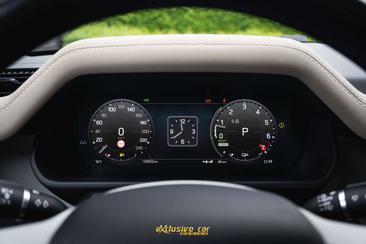 Land Rover Defender 110 P400e — photo 23