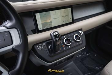 Land Rover Defender 110 P400e — photo 28