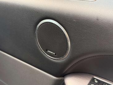 Land Rover Range Rover Sport P400e — photo 16