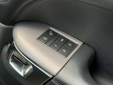 Land Rover Range Rover Sport P400e — photo 17