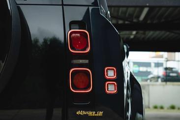 Land Rover Defender 110 P400e — photo 47