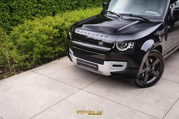 Land Rover Defender 110 P400e — photo 48