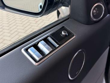Land Rover Range Rover Sport P400e — photo 23