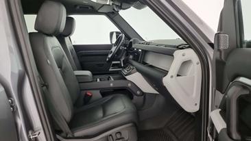 Land Rover Defender 110 D250 — photo 3