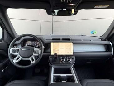 Land Rover Defender 110 D250 — photo 4