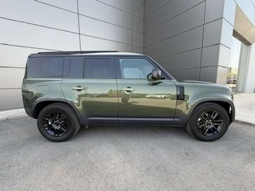 Land Rover Defender 110 D250 — photo 7