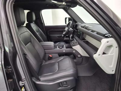 Land Rover Defender 110 D200