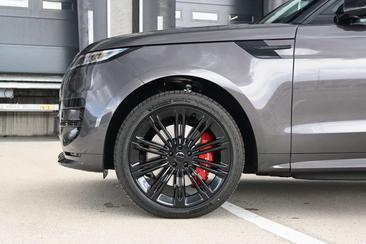 Land Rover Range Rover Sport P550e — photo 10