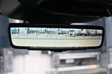 Land Rover Range Rover Sport P550e — photo 21