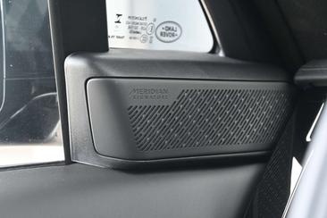 Land Rover Range Rover Sport P550e — photo 23