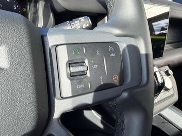 Land Rover Defender 110 P300e — photo 16