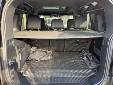 Land Rover Defender 110 P300e — photo 25