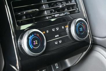 Land Rover Range Rover Sport P550e — photo 39