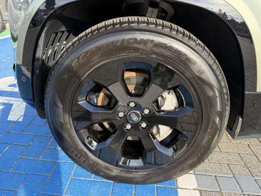 Land Rover Defender 110 P300e — photo 29