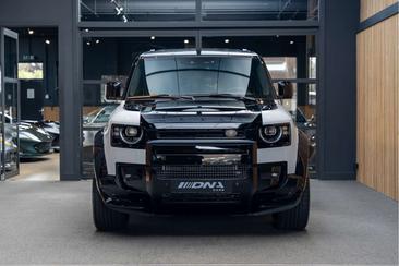 Land Rover Defender 110 P300e — photo 2