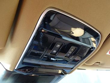 Land Rover Range Rover Sport P460e — photo 11