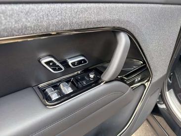 Land Rover Range Rover Sport D300 — photo 12