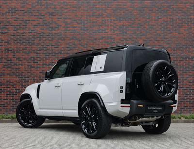 Land Rover Defender P635