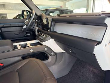 Land Rover Defender 110 D200 — photo 16