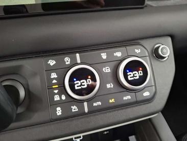 Land Rover Defender 110 D200 — photo 30
