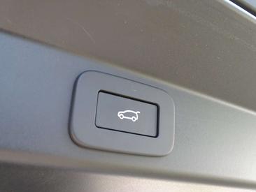Land Rover Range Rover Sport P460e — photo 28