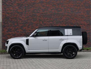 Land Rover Defender P635 — photo 15