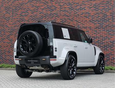 Land Rover Defender P635 — photo 17