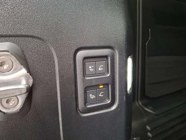 Land Rover Defender 110 D200 — photo 41