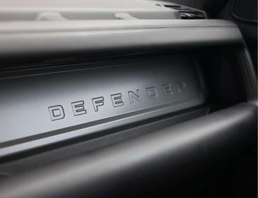 Land Rover Defender 110 P300e — photo 5