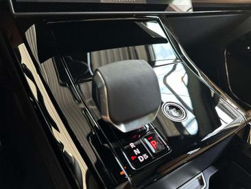 Land Rover Range Rover Sport P460e — photo 15