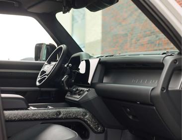 Land Rover Defender P635 — photo 24