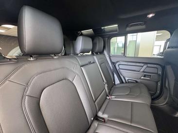 Land Rover Defender 110 D200 — photo 14