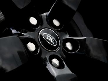 Land Rover Defender 110 D300 — photo 14
